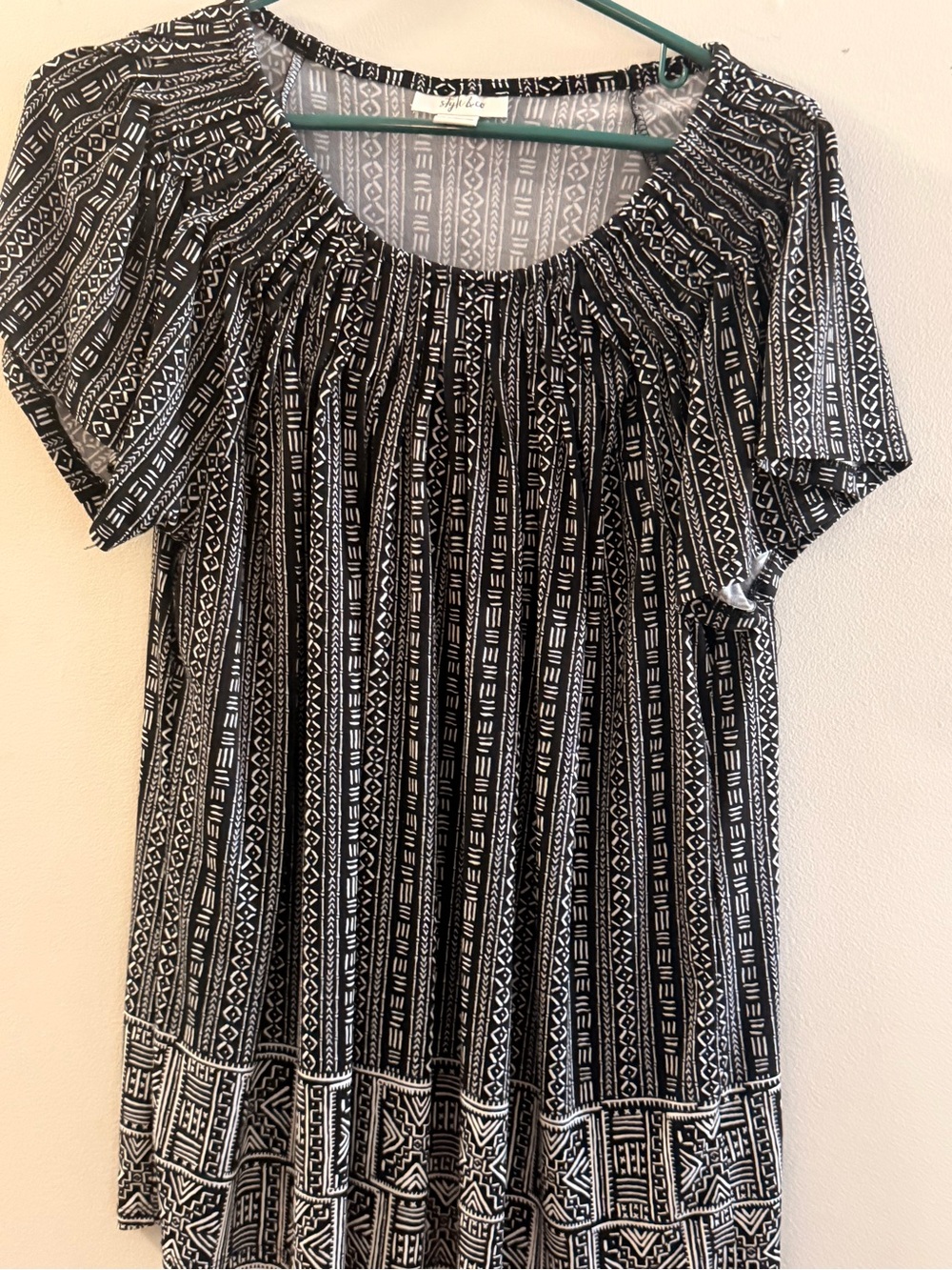 Style & Co. Black and White Patterned Short Sleeve Tunic